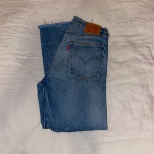 Levi Wedgie Fit Crop Jean